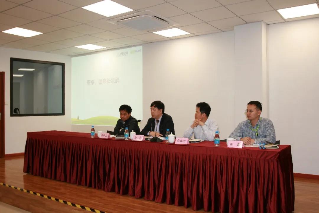 1641344214326890.jpg 4.9.jpg